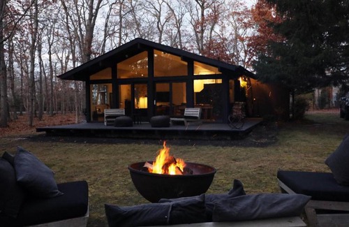 Springs House | Old Stone Springs Chalet