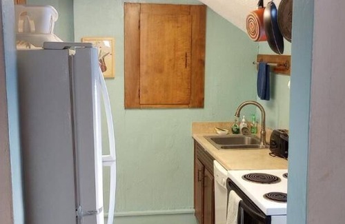Ames Bed & Breakfast | Old Town Inn- Iowa State University, Mary Greeley Hospital, Historic Downtown.