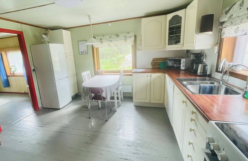 Skjaak House | Old vaccation house