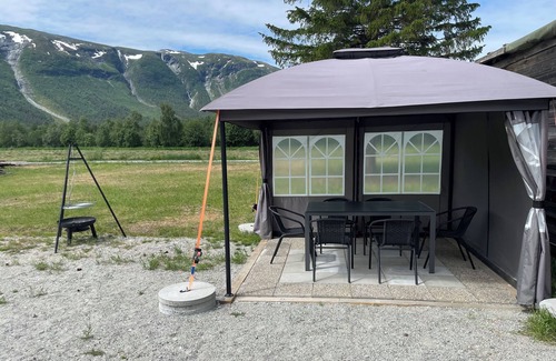 Skjaak House | Old vaccation house