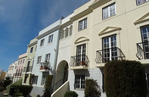 Vilamoura Apartment | Old Village 2 Bed apartment on two floors plus roof terrace. Vilamoura Algarve