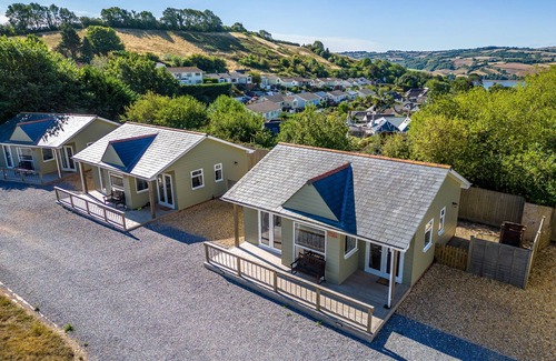 Teignmouth Cottage | Old Walls Vineyard - Classic Lodge no pets