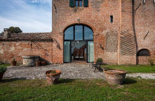 San Pietro Viminario Villa | Old Well Country mansion 3200SquareFeet