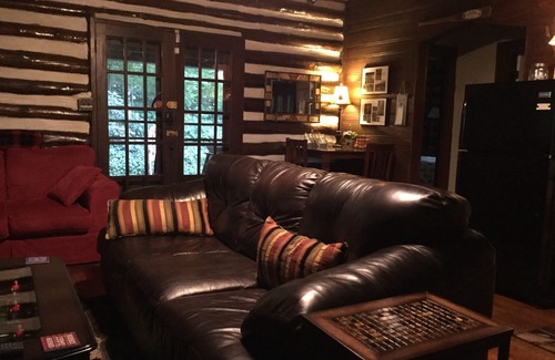 Knoxville Cabin | Old World Swiss Cabin Nestled In Woods Ancient Lore & Neyland Stadium Close by