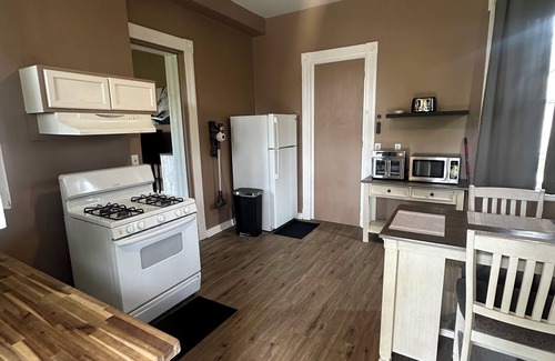 Westwood Apartment | “Oldie but Goodie”