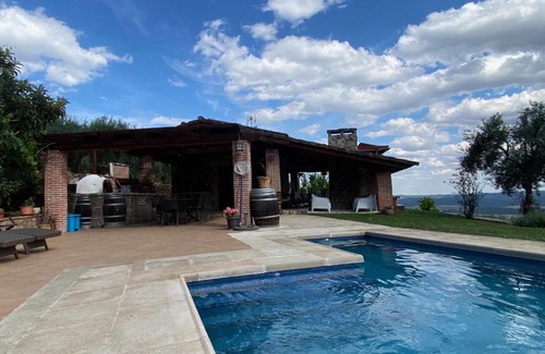 Arenas de San Pedro House | Olivar de Gredos