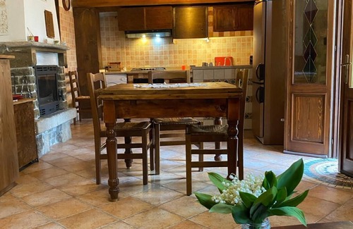 Albettone Ski Chalet | 'Olive Grove House' chalet with private terrace and Wi-Fi