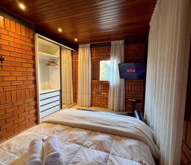 Tijucas House | Oliveira mountain