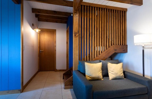 San Martin de los Andes Ski Chalet | Oliver Mountain Home Blue