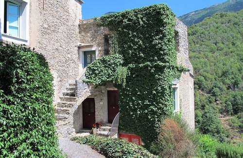Colletta House | Oliveto stunning property with private garden