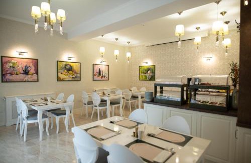 Lazaret House | Olivia 9teen Hotel Boutique