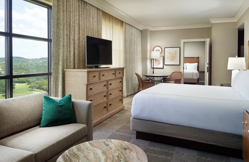 Cabin Ridge Estates Resort | Omni Barton Creek Resort & Spa Austin