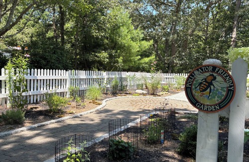 Brewster House | On Nickerson Park w/Rail Trail Access, Fire Pit, Deck and Patio. Dogs Welcome!