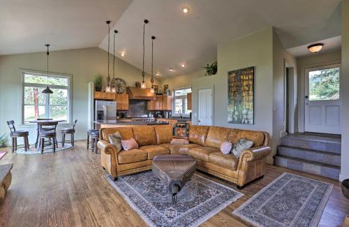Conifer House | On-Site Hiking Access Mtn-View Conifer Cabin