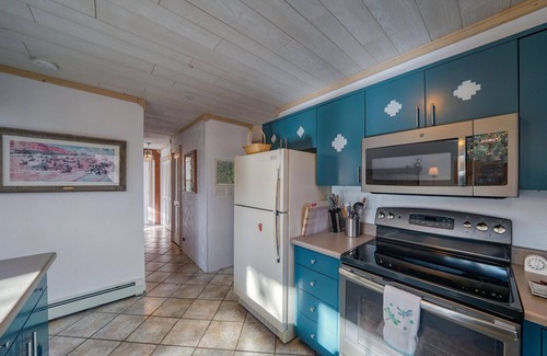 Nathrop House | On Splendid Pond- Breathtaking Views- Private Fishing Pond