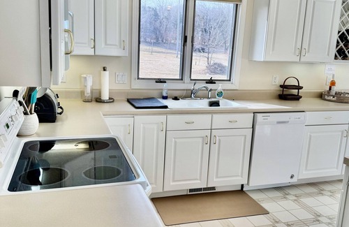 Port Byron House | On the banks of the Mississippi River with easy access to the Quad Cities.