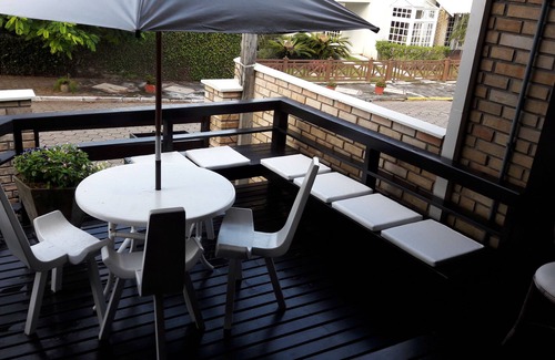 Enseada House | On the beach, 90m from the sea, air conditioning, WIFI, 5 bedrooms