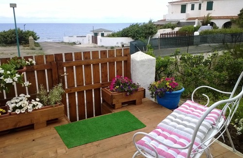 Eden Beach Apartment | On the beach, beautiful sunsets. Free wi-fi. Autumn offers in Sardinia.