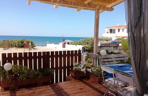 Eden Beach Apartment | On the beach, beautiful sunsets. Free wi-fi. Autumn offers in Sardinia.