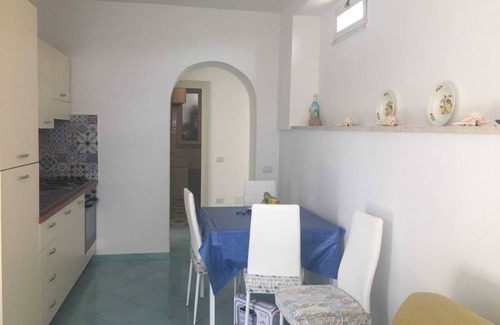 Licola Apartment | On the Chiaia Beach in Procida the intriguing "Whisper of the Mimant."
