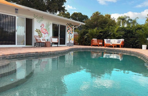 Largo House | On the Creek|Waterfront|Heated Pool|Game Room