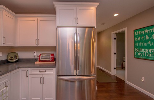 Bartlett House | ON THE RIVER: Built in 2018, riverfront home 3BR, 2.5BA w/game room, fireplace