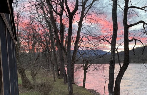 Rileyville Cabin | On the Shenandoah River, Mountain Views. Come and Unplug!