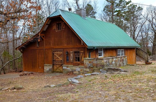 Bruno Cabin | Once a Blacksmith shop, now a 3-bedroom cabin beauty in the heart of the Ozarks