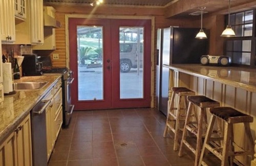 Hemphill House | Once in a Lifetime Toledo Bend