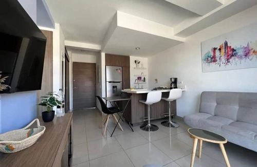 Suramericana Apartment | One Bed Apartment with amazing views of Medellin