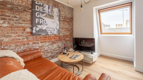 Old Town Hastings Apartment | One Bed Top Floor, Brand New, Central Old Town