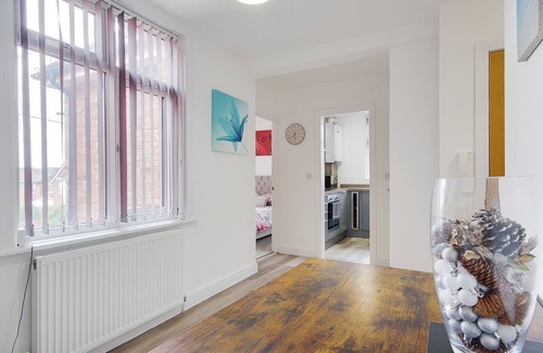 Bournemouth Apartment | One bedroom Apartment with WiFi and Parking