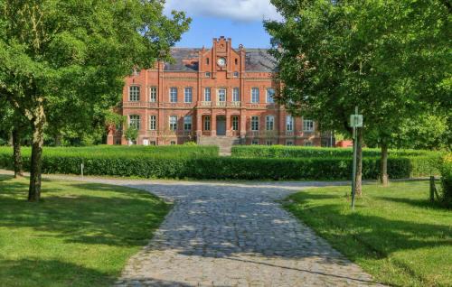 Krakow am See Apartment | One-Bedroom Apartment In Krakow Am See