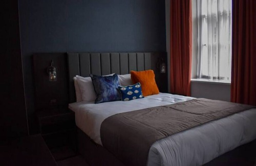 RopeWalks Apartment | One Bedroom Apartment 104 (Sleeps 4) - minutes from L1 and all major attractions