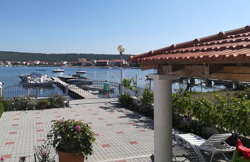 Sukosan Apartment | One bedroom apartment near beach Sukošan, Zadar (A-5819-c)