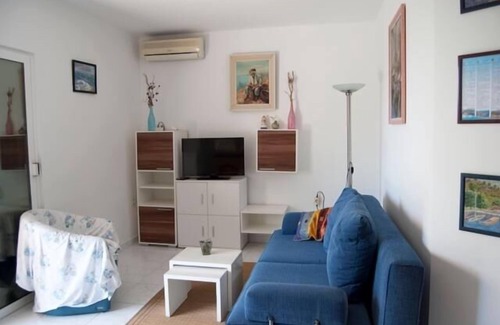 Susica Apartment | One bedroom apartment near beach Murter (A-5125-b)