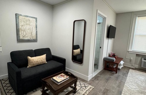 Dwight Apartment | One bedroom apartment in United States of America, New Haven