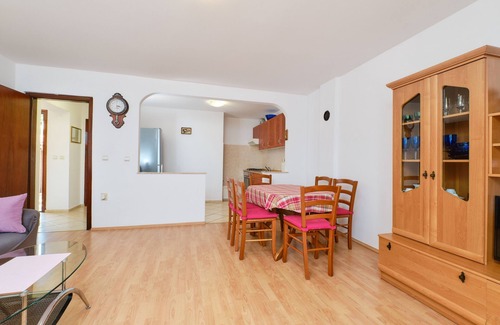 Cunski Apartment | One bedroom apartment with terrace Ćunski, Lošinj (A-7867-c)