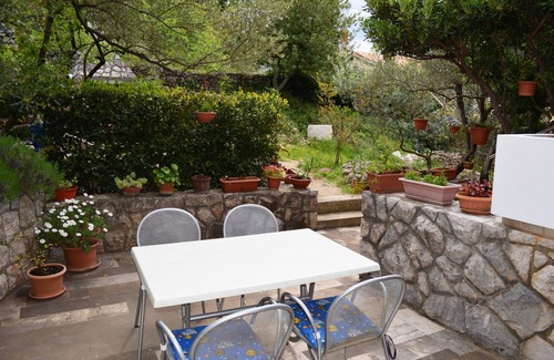 Cres Apartment | One bedroom apartment with terrace Cres (A-7876-a)