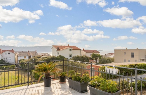 Barbat na Rabu Apartment | One bedroom apartment with terrace and sea view Barbat, Rab (A-3203-a)