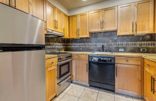 Tahoe Meadows Resort | ONE BEDROOM LAKE VIEW @Hilton Vacation Club Lake Tahoe Resort South