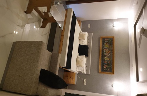 Vasant Kunj House | One bedroom luxurious apartment close to airport