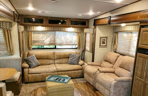 Apopka House | One Bedroom RV Near Disney With Community Pool