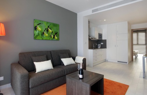 Les Corts Apartment | One-bedroom superior apartment with sofa bed
