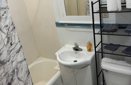 Rawlins House | One block from downtown One bed one bath with extra folded out bed.