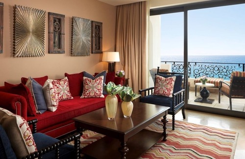 Marina Resort | One BR Master in a beautiful 5 Star Beach Front Resort!