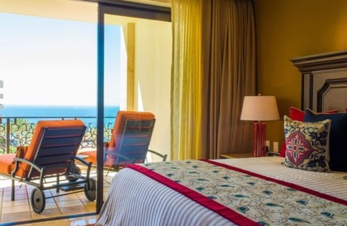 Marina Resort | One BR Master in a beautiful 5 Star Beach Front Resort!