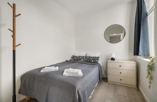 Sentrum Apartment | One of a kind in Bergen I 7 Bedrooms I 15 Guests!