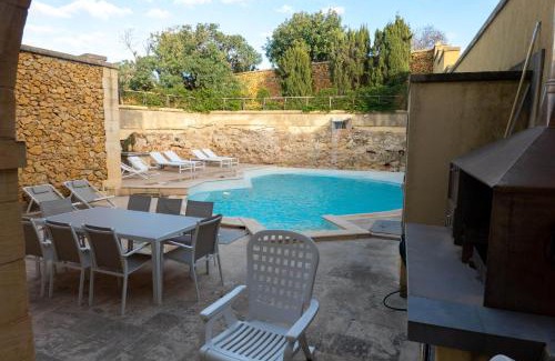 Xaghra House | OneFifty Holiday Home