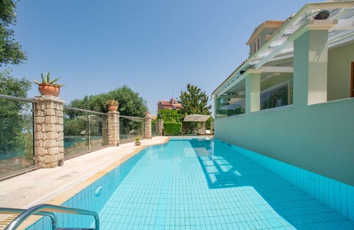 Kato Korakiana Villa | Oneirodromio by White Dream Villas